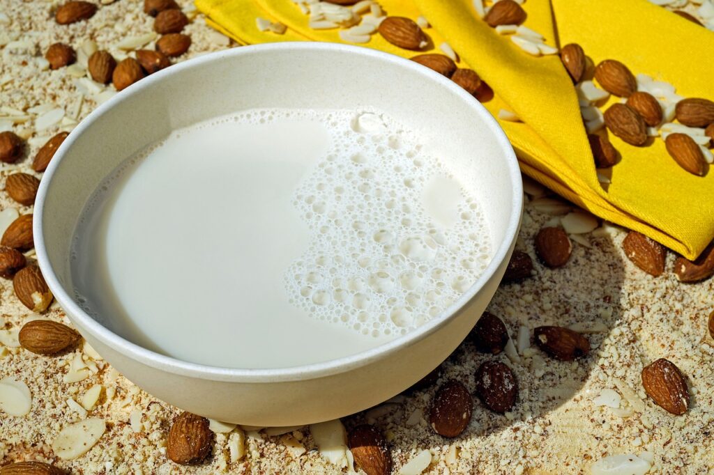 Almond Milk: A Popular Plant-Based Milk Alternative in the United States Almond Milk: A Popular Plant-Based Milk Alternative in the United States